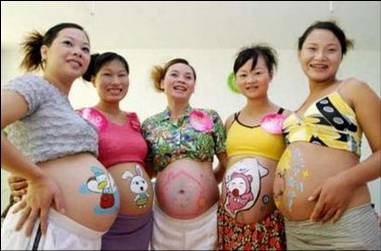 中国妈妈怀孕趣图之肚皮画