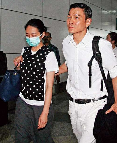 朱丽倩怀孕照片