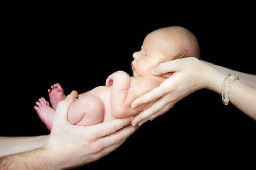 初生婴儿护理知识大全