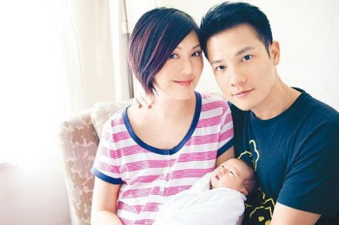 杨千嬅女儿满月照